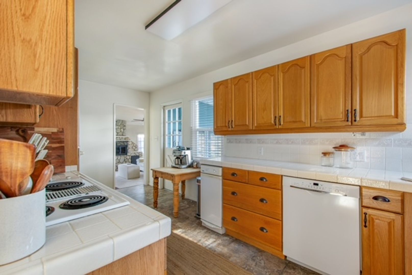 5942 Birch St - Riverside - California - 3 bed, 1 bath rental property