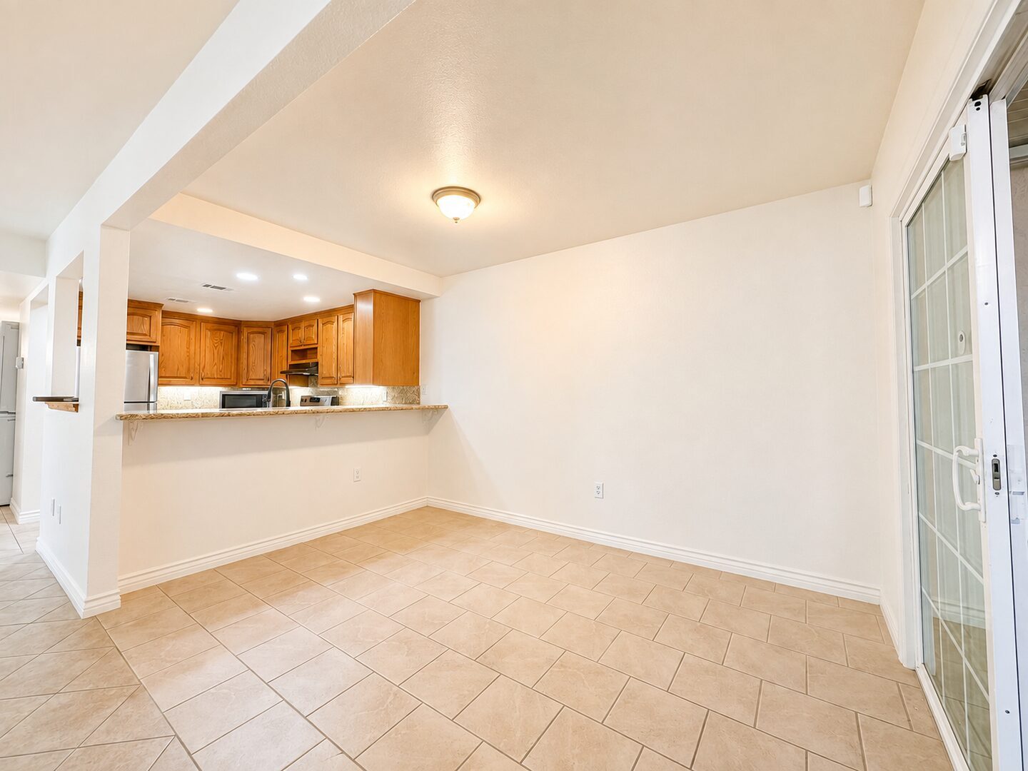 612 S Santa Fe St. #1 - Hemet - California - 2 bed, 2 bath rental property