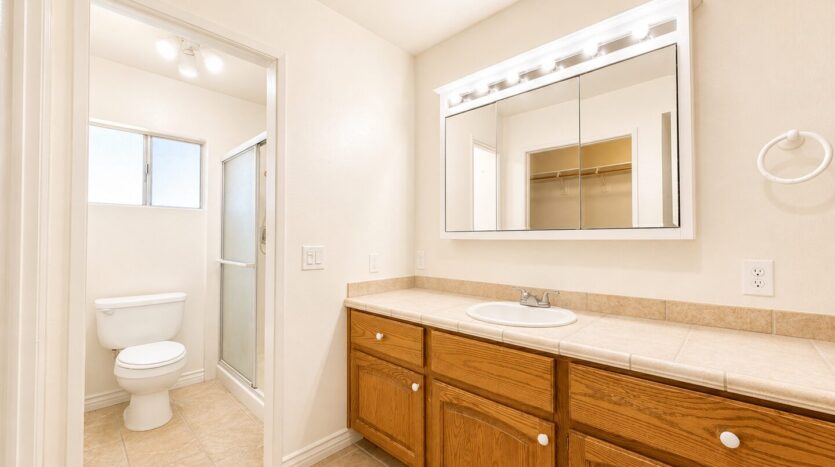 612 S Santa Fe St. #1 - Hemet - California - 2 bed, 2 bath rental property