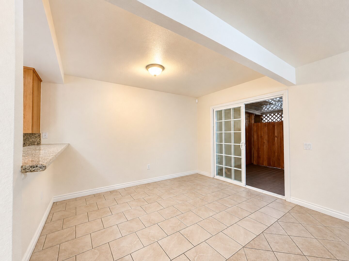 612 S Santa Fe St. #1 - Hemet - California - 2 bed, 2 bath rental property
