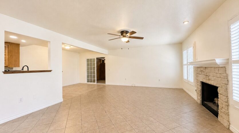 612 S Santa Fe St. #1 - Hemet - California - 2 bed, 2 bath rental property