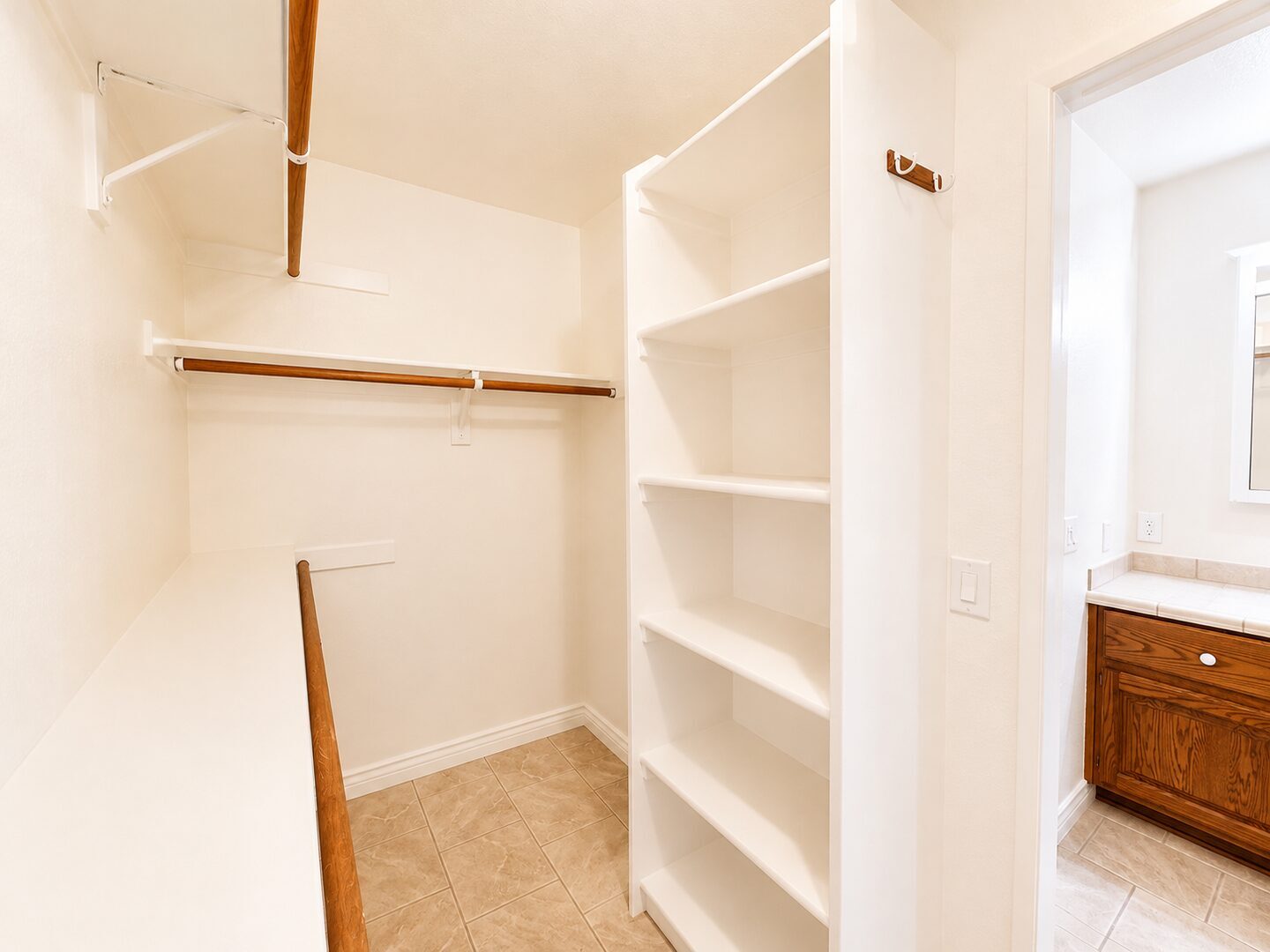 612 S Santa Fe St. #1 - Hemet - California - 2 bed, 2 bath rental property