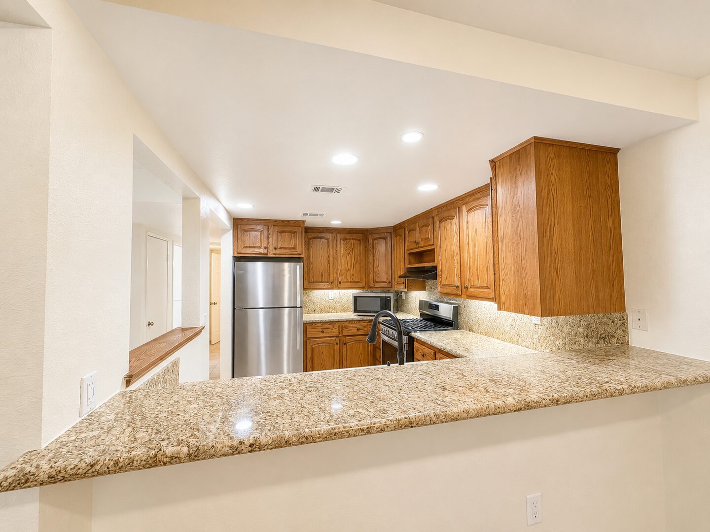 612 S Santa Fe St. #1 - Hemet - California - 2 bed, 2 bath rental property