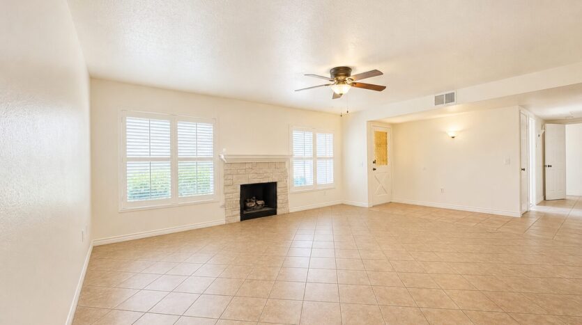 612 S Santa Fe St. #1 - Hemet - California - 2 bed, 2 bath rental property
