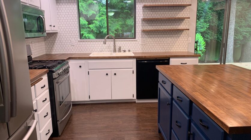 6167 Maureen Drive - Ferndale - Washington - 2 bed, 2 bath rental property