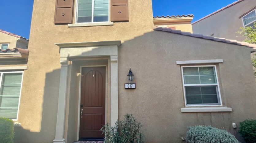 617 Calle Vibrante  - Palm Desert - California - 3 bed, 2.5 bath rental property