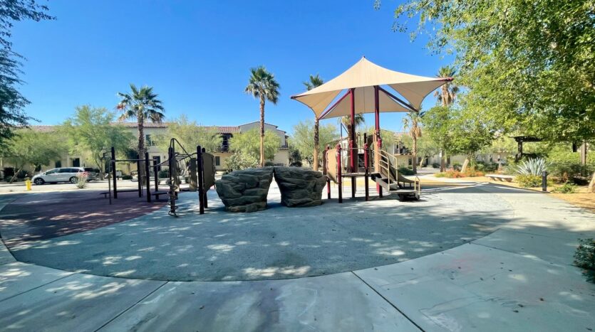 617 Calle Vibrante  - Palm Desert - California - 3 bed, 2.5 bath rental property