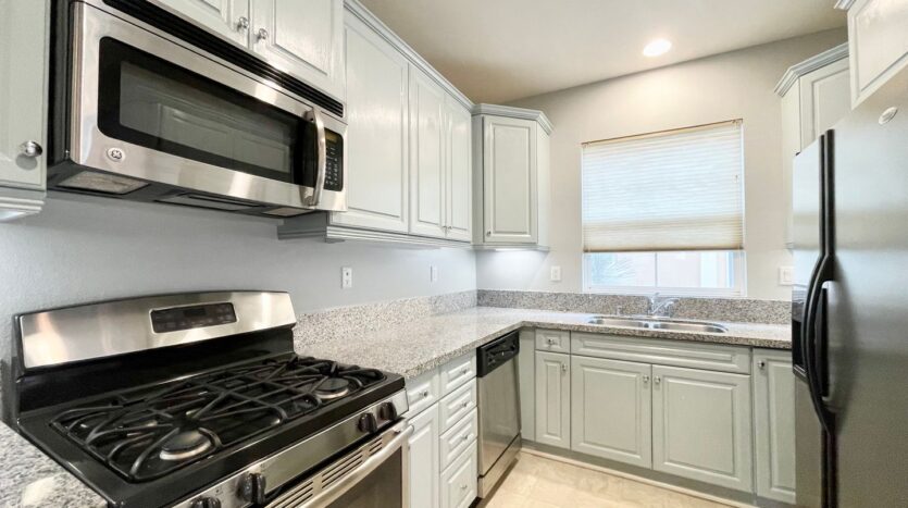 617 Calle Vibrante  - Palm Desert - California - 3 bed, 2.5 bath rental property