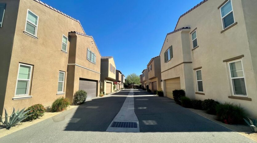 617 Calle Vibrante  - Palm Desert - California - 3 bed, 2.5 bath rental property