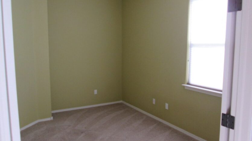 647 Granite Point Trl. SE - Albuquerque - New Mexico - 3 bed, 2 bath rental property