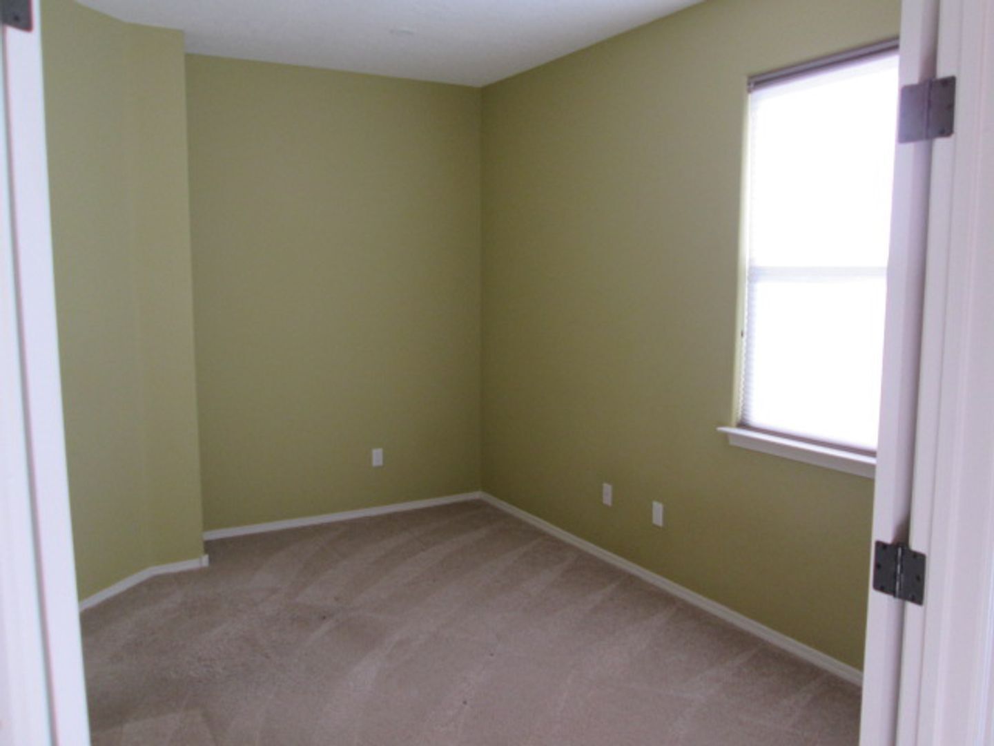 647 Granite Point Trl. SE - Albuquerque - New Mexico - 3 bed, 2 bath rental property
