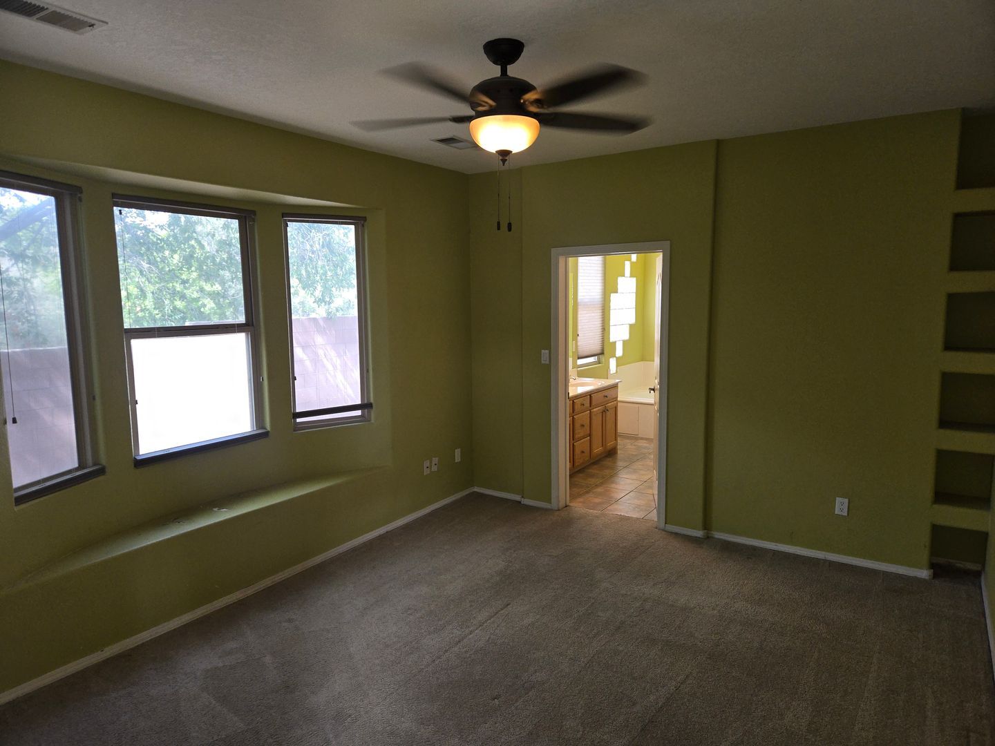 647 Granite Point Trl. SE - Albuquerque - New Mexico - 3 bed, 2 bath rental property