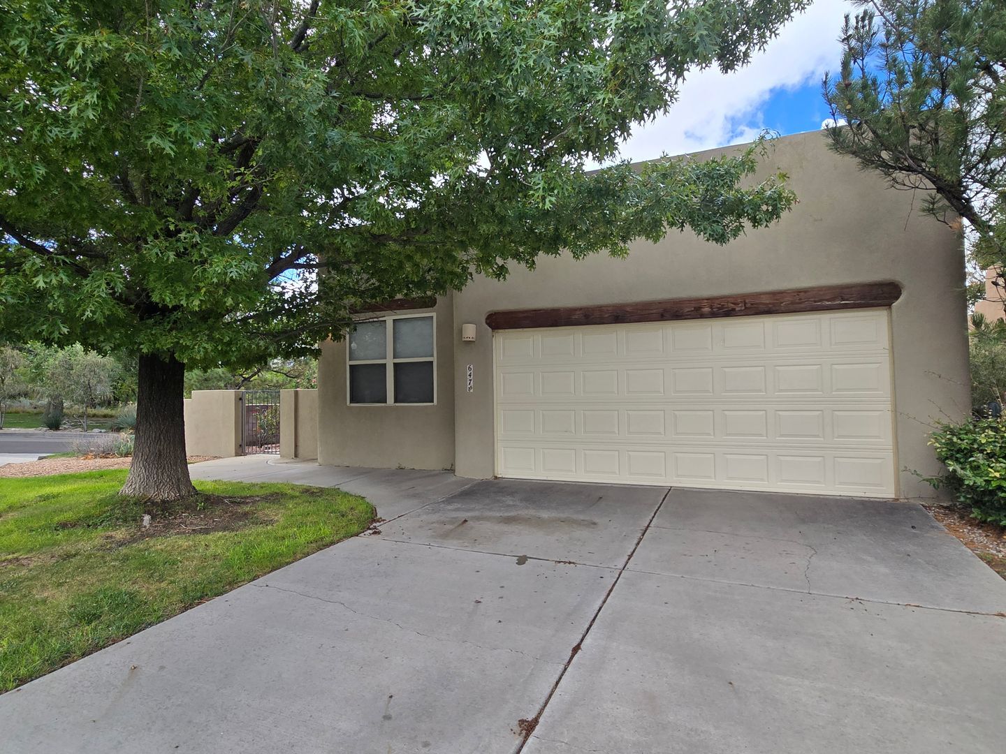 647 Granite Point Trl. SE - Albuquerque - New Mexico - 3 bed, 2 bath rental property