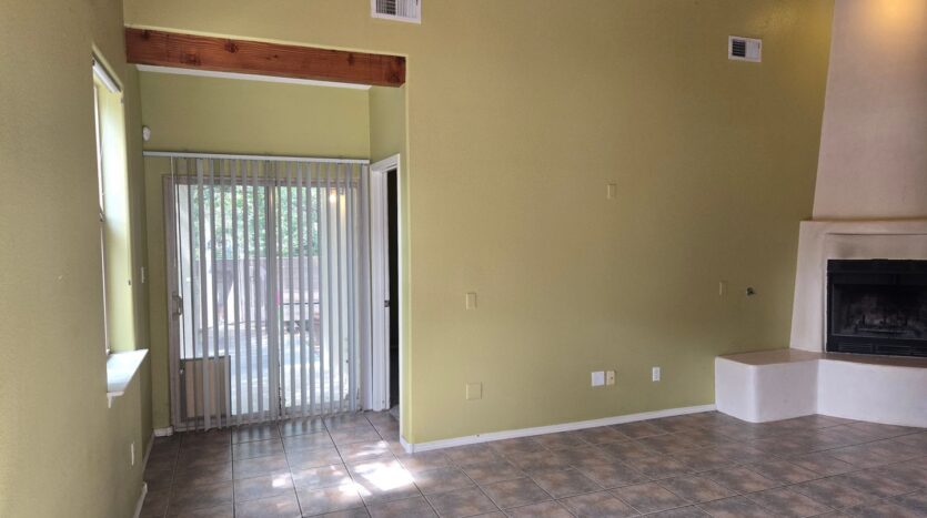 647 Granite Point Trl. SE - Albuquerque - New Mexico - 3 bed, 2 bath rental property