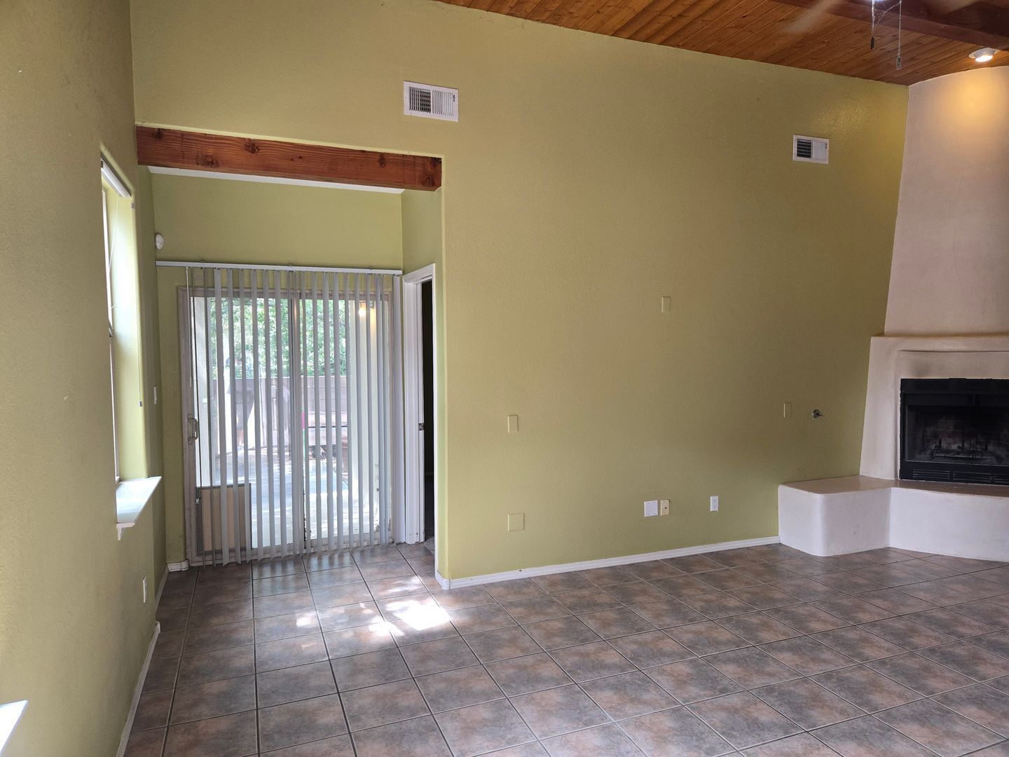 647 Granite Point Trl. SE - Albuquerque - New Mexico - 3 bed, 2 bath rental property