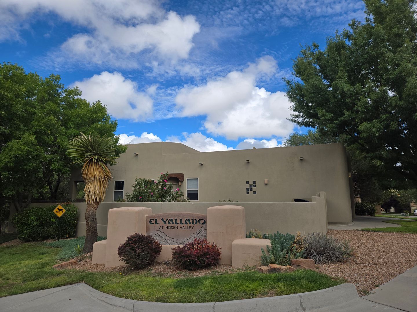647 Granite Point Trl. SE - Albuquerque - New Mexico - 3 bed, 2 bath rental property