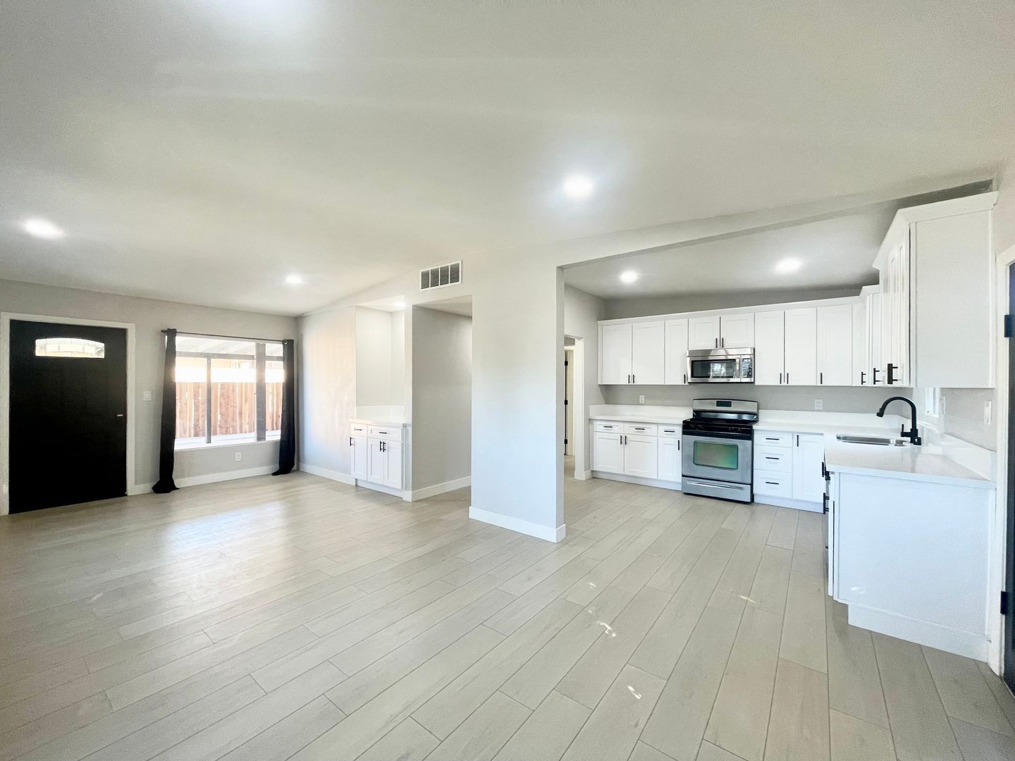 66572 Cahuilla Avenue - Desert Hot Springs - California - 3 bed, 1 bath rental property