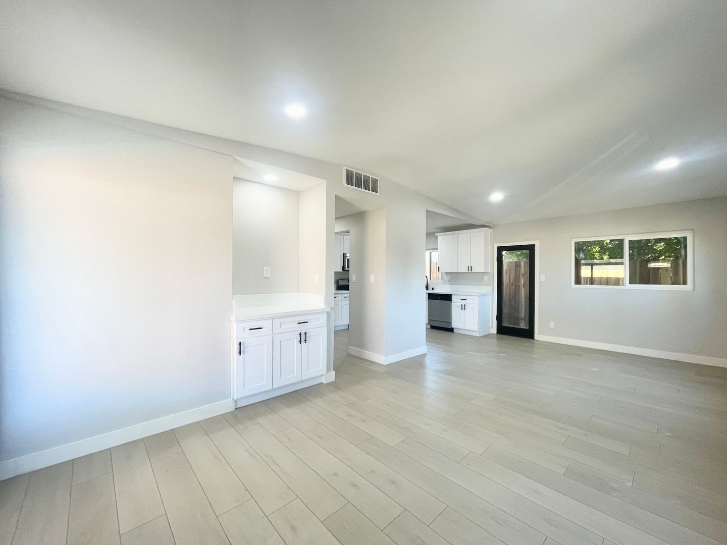 66572 Cahuilla Avenue - Desert Hot Springs - California - 3 bed, 1 bath rental property
