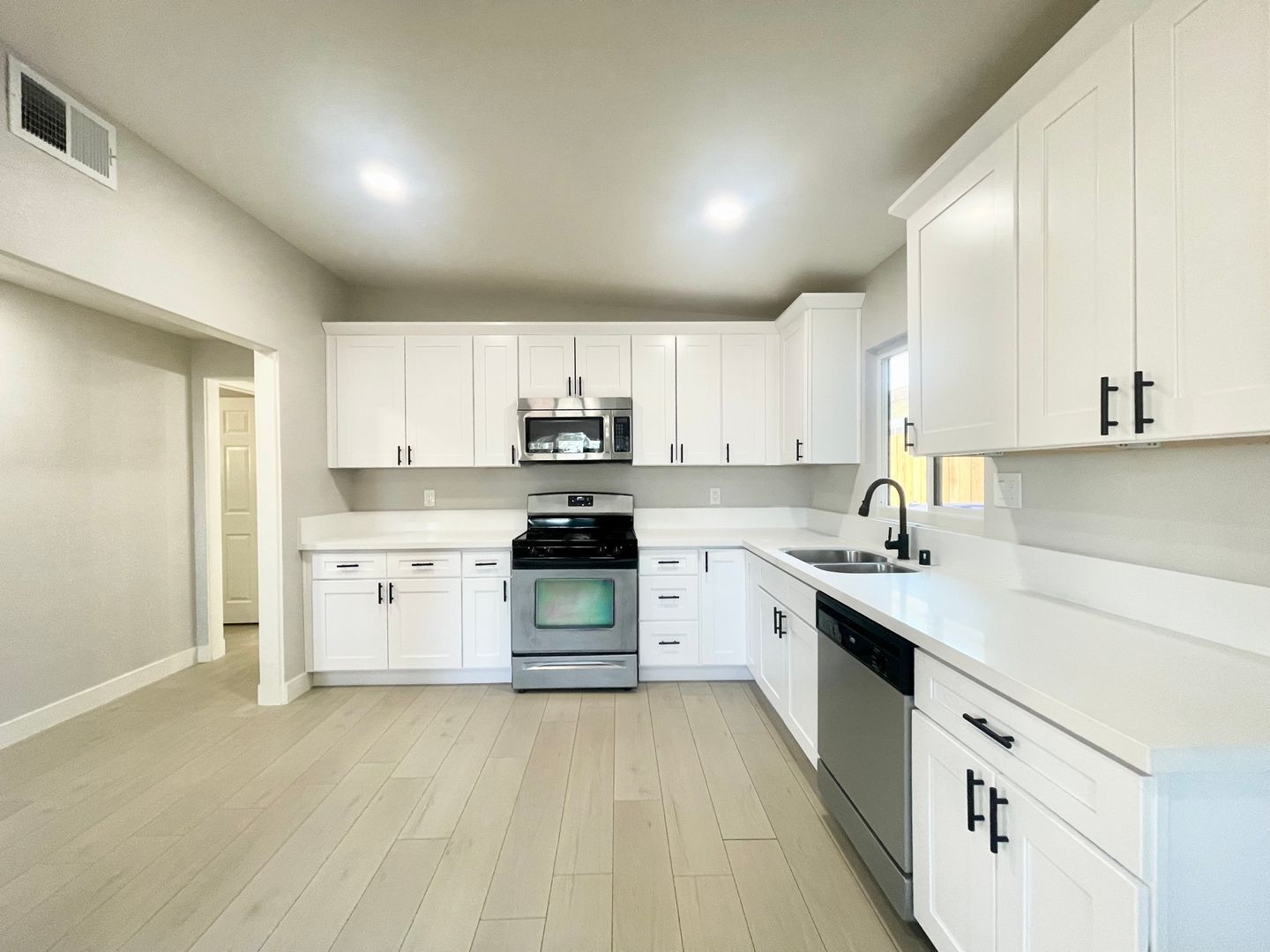 66572 Cahuilla Avenue - Desert Hot Springs - California - 3 bed, 1 bath rental property