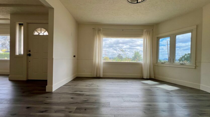 6737 N Olin Ave - Portland - Oregon - 6 bed, 3 bath rental property