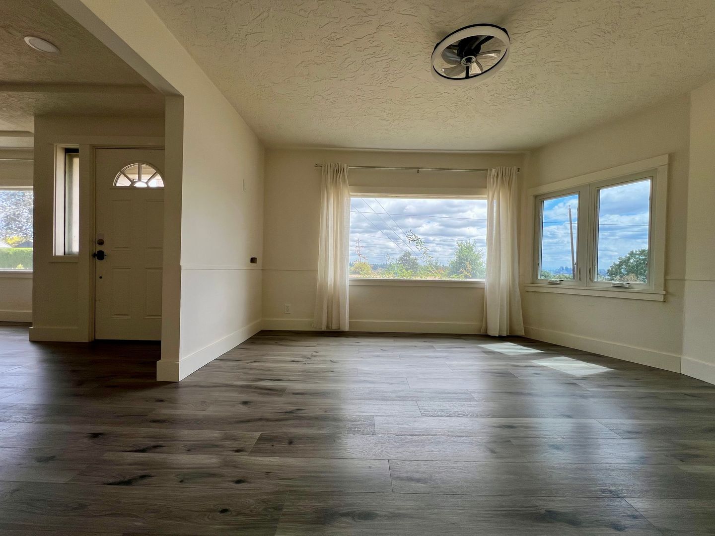 6737 N Olin Ave - Portland - Oregon - 6 bed, 3 bath rental property