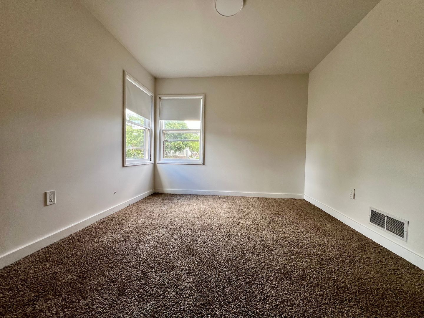 6737 N Olin Ave - Portland - Oregon - 6 bed, 3 bath rental property