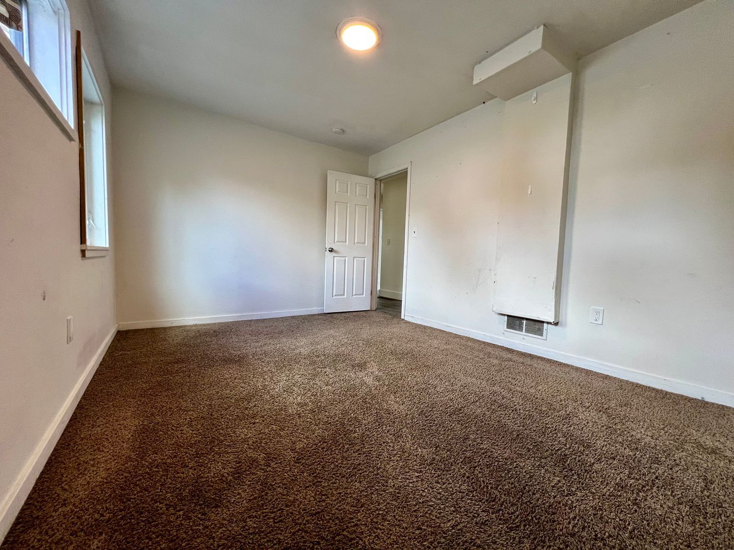 6737 N Olin Ave - Portland - Oregon - 6 bed, 3 bath rental property