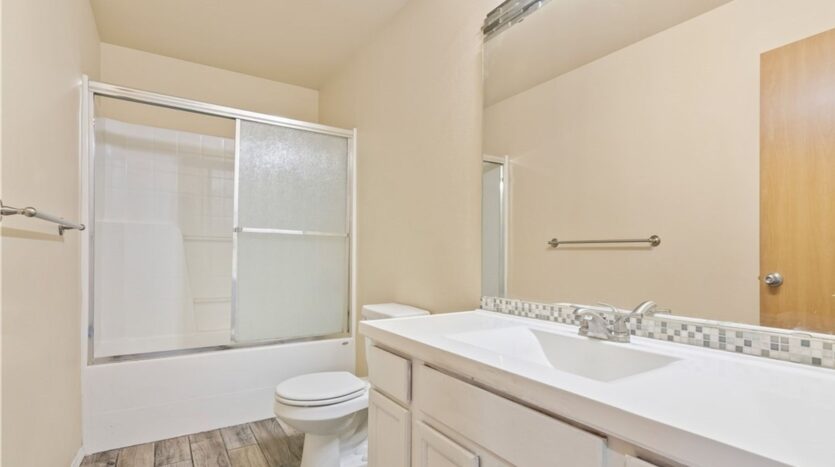 6887 41st St E - Fife - Washington - 5 bed, 2.5 bath rental property