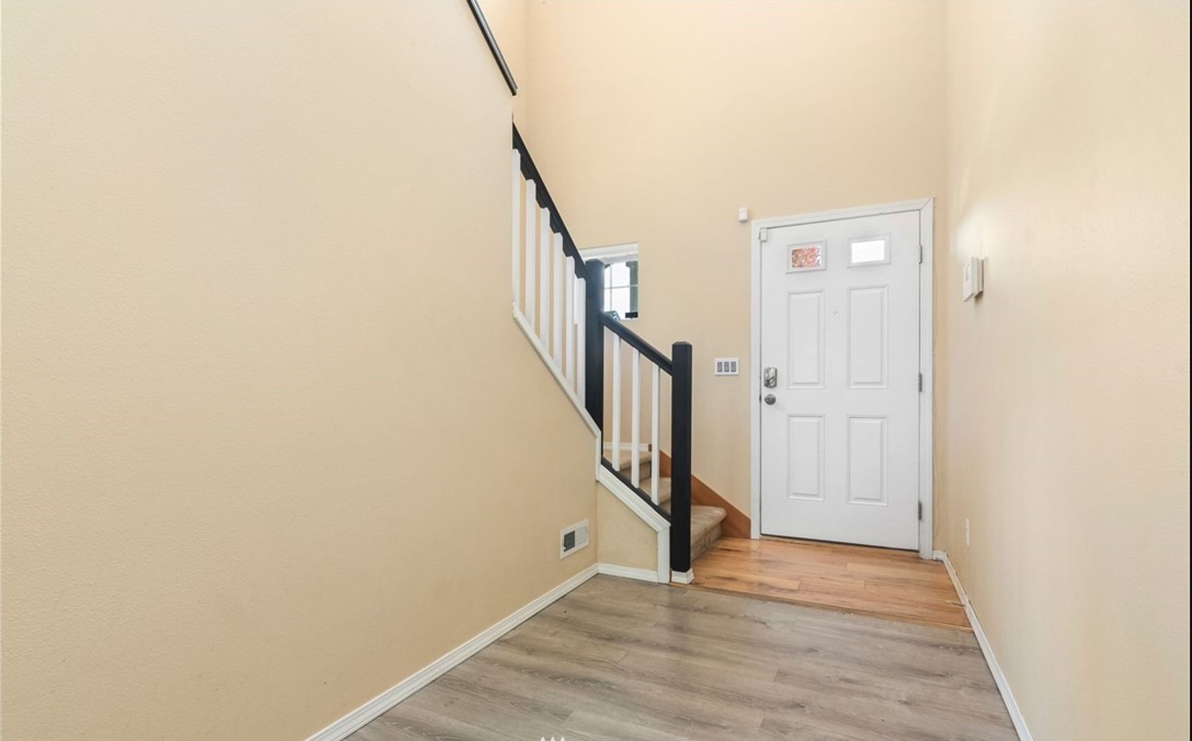 6887 41st St E - Fife - Washington - 5 bed, 2.5 bath rental property