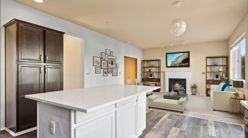 6887 41st St E - Fife - Washington - 5 bed, 2.5 bath rental property