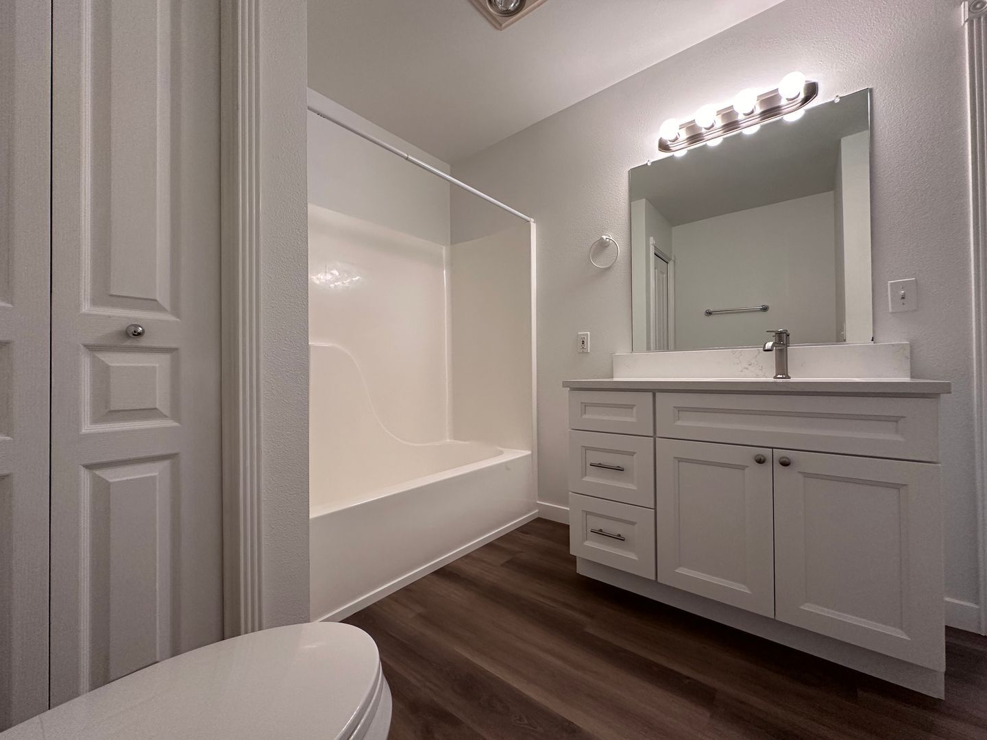 715 NE Roberts Avenue - Gresham - Oregon - 1 bed, 1 bath rental property