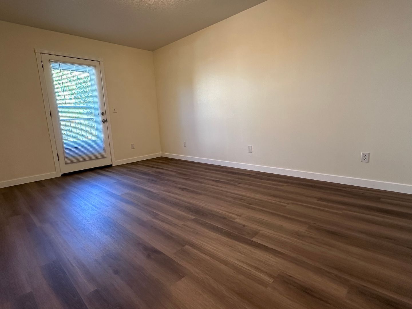 715 NE Roberts Avenue - Gresham - Oregon - 1 bed, 1 bath rental property