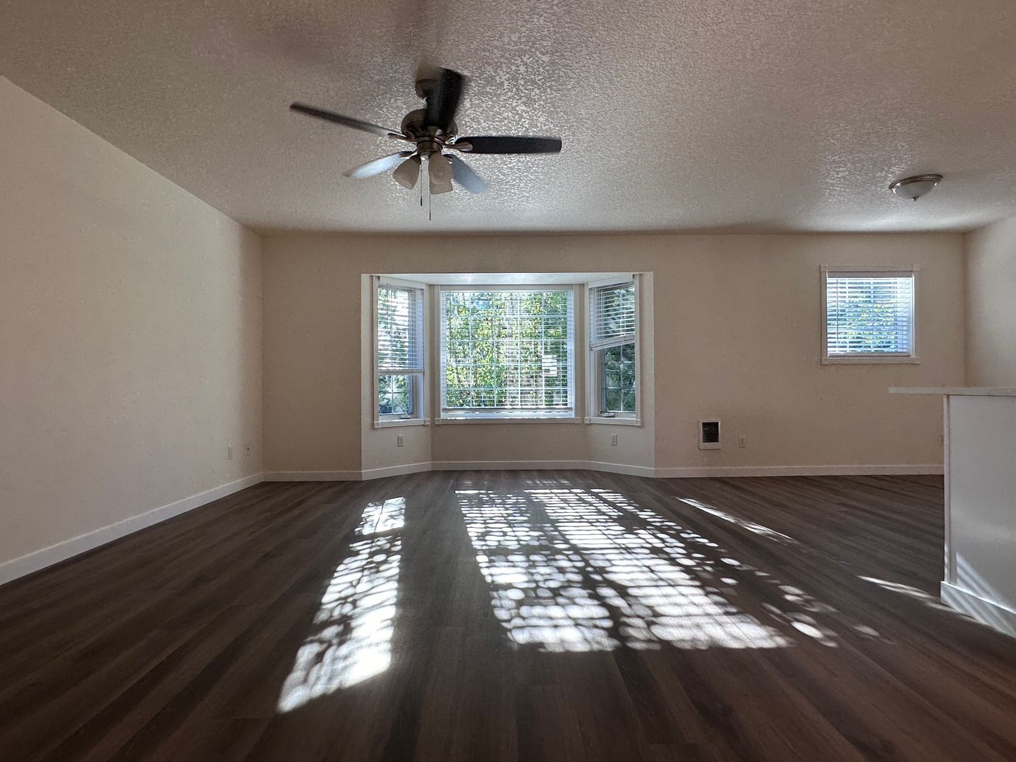 715 NE Roberts Avenue - Gresham - Oregon - 1 bed, 1 bath rental property