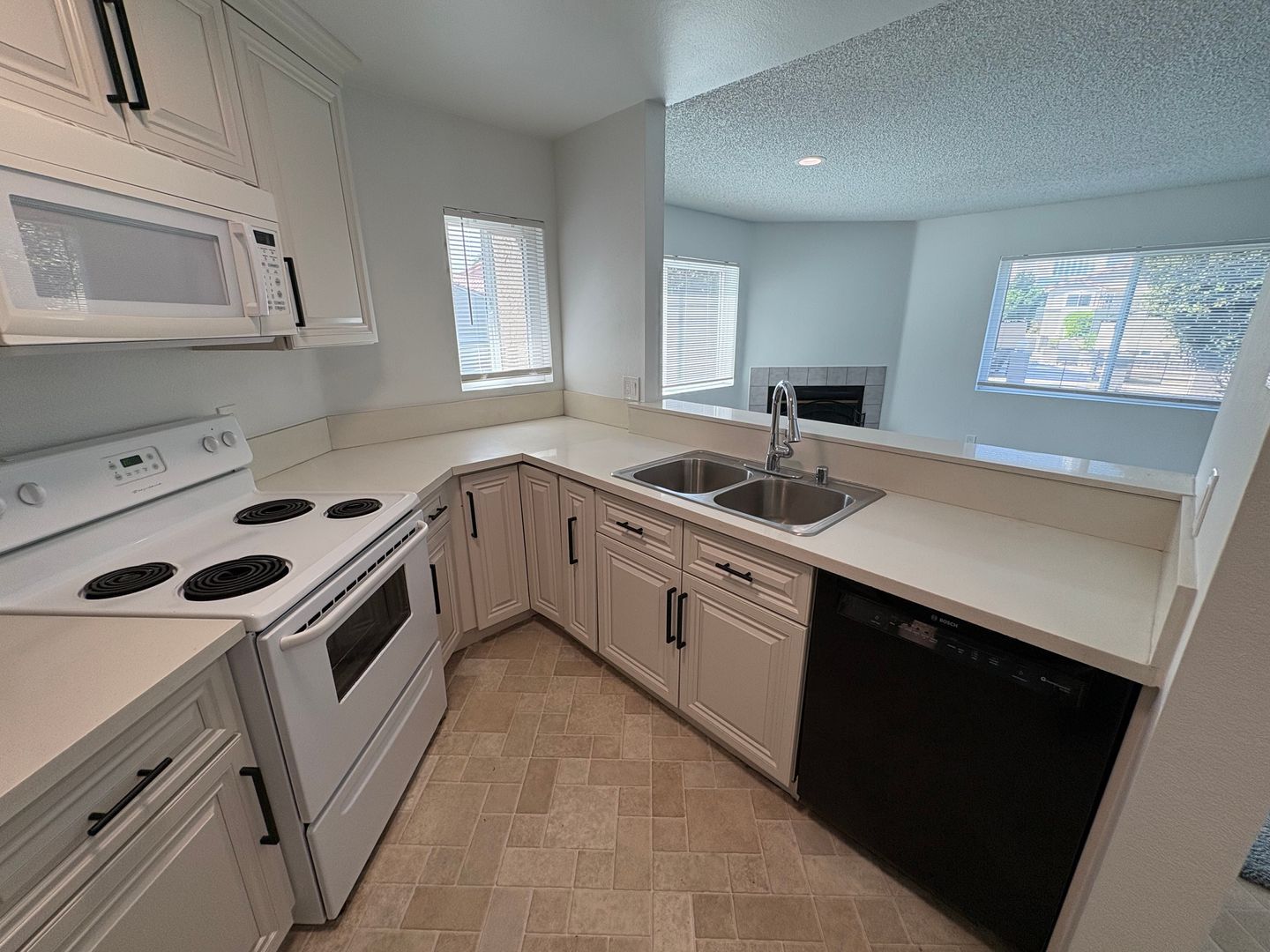 7405 Charmant Dr #2036 - San Diego - California - 1 bed, 1 bath rental property