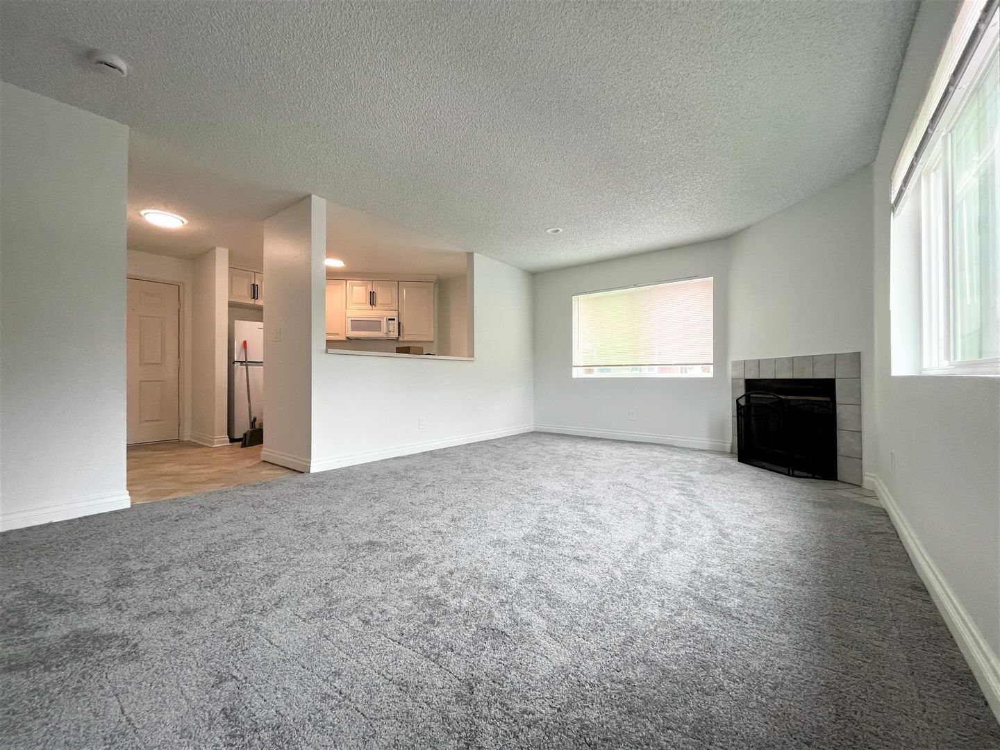7405 Charmant Dr #2036 - San Diego - California - 1 bed, 1 bath rental property