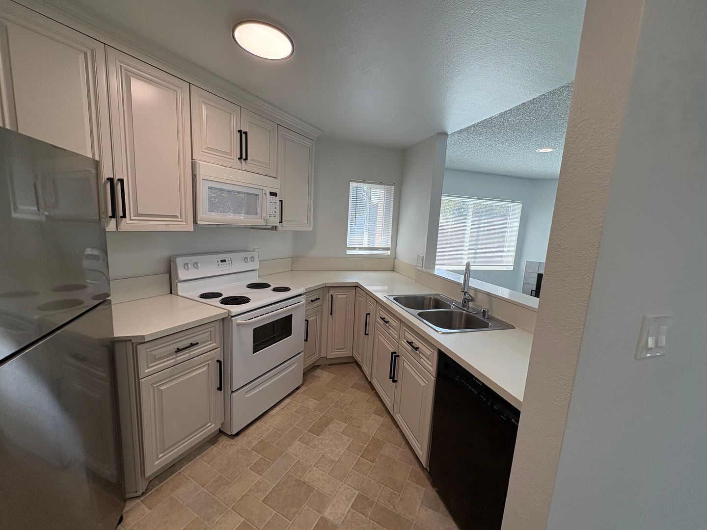 7405 Charmant Dr #2036 - San Diego - California - 1 bed, 1 bath rental property