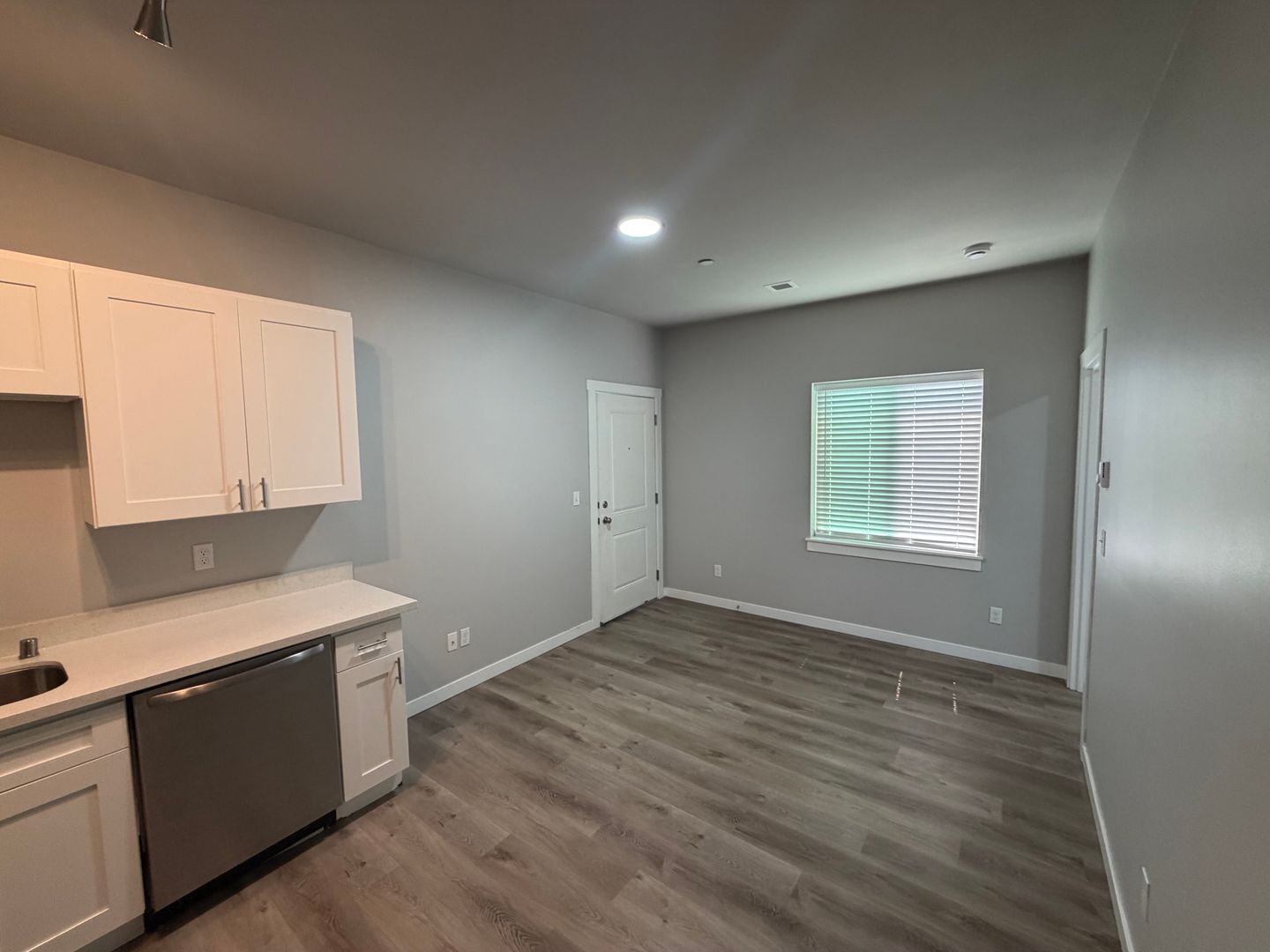 7624 Pacific Ave - Tacoma - Washington - 1 bed, 1 bath rental property