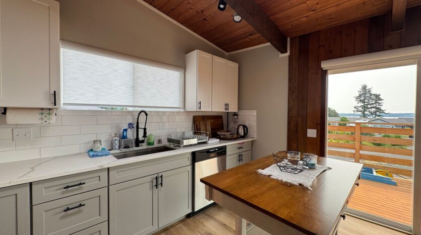 8031 Kispiox Road - Blaine - Washington - 3 bed, 1.5 bath rental property