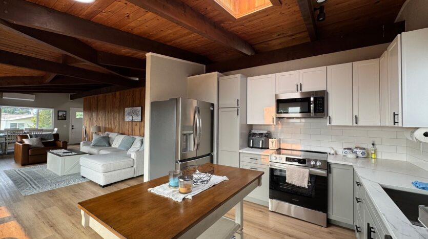 8031 Kispiox Road - Blaine - Washington - 3 bed, 1.5 bath rental property