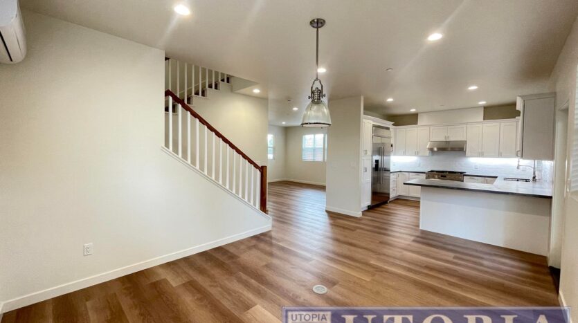 813 Morrissey Blvd. - Santa Cruz - California - 4 bed, 4.5 bath rental property