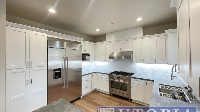 813 Morrissey Blvd. - Santa Cruz - California - 4 bed, 4.5 bath rental property