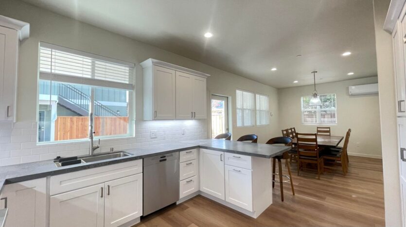 813 Morrissey Blvd. - Santa Cruz - California - 4 bed, 4.5 bath rental property