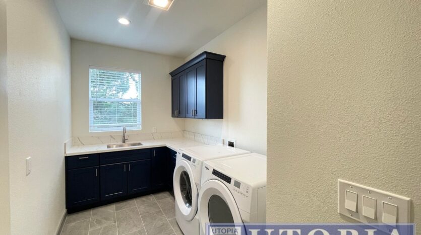 813 Morrissey Blvd. - Santa Cruz - California - 4 bed, 4.5 bath rental property