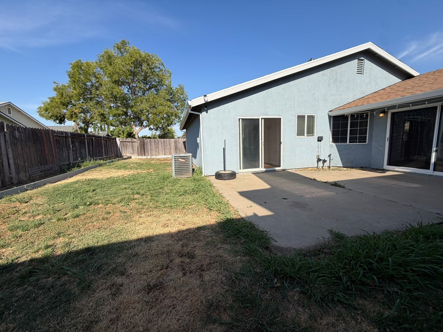 8267 Moorhaven Way  - Sacramento - California - 4 bed, 2 bath rental property