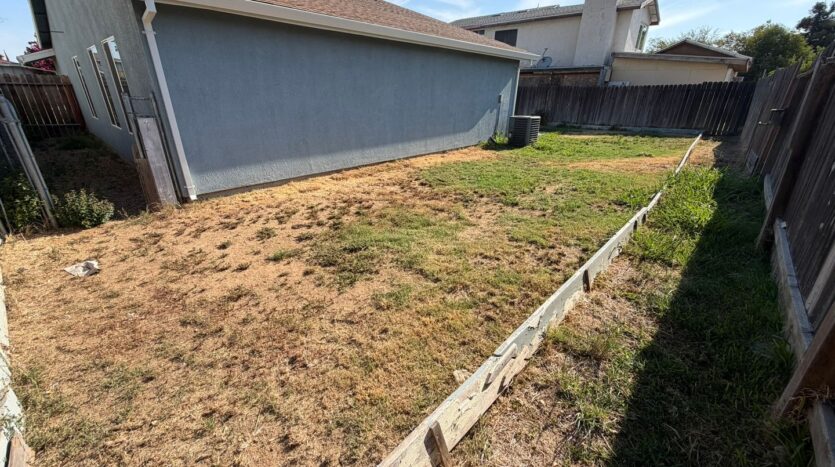 8267 Moorhaven Way  - Sacramento - California - 4 bed, 2 bath rental property