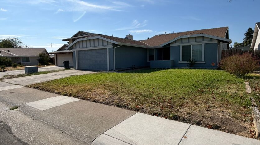 8267 Moorhaven Way  - Sacramento - California - 4 bed, 2 bath rental property