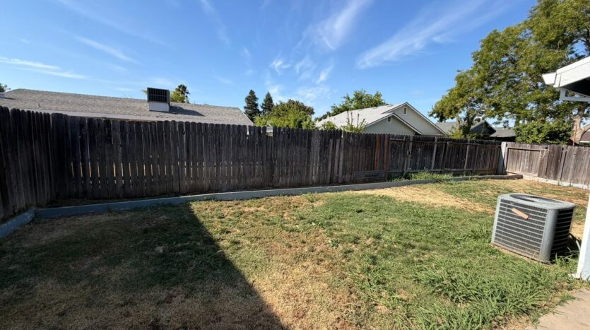 8267 Moorhaven Way  - Sacramento - California - 4 bed, 2 bath rental property