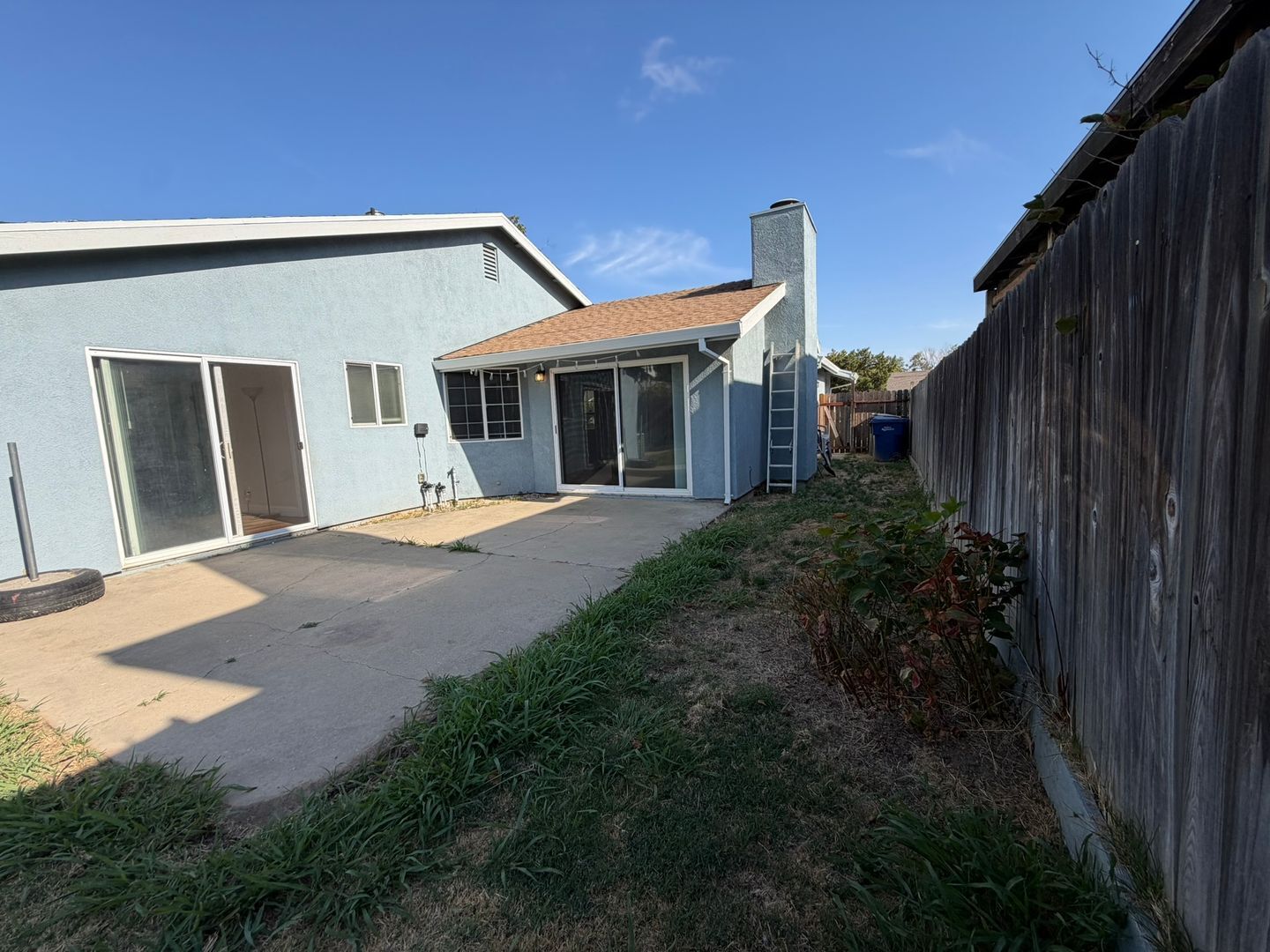 8267 Moorhaven Way  - Sacramento - California - 4 bed, 2 bath rental property