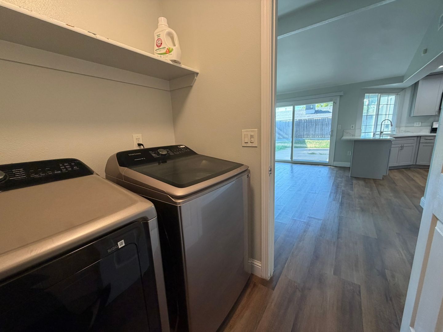 8267 Moorhaven Way  - Sacramento - California - 4 bed, 2 bath rental property