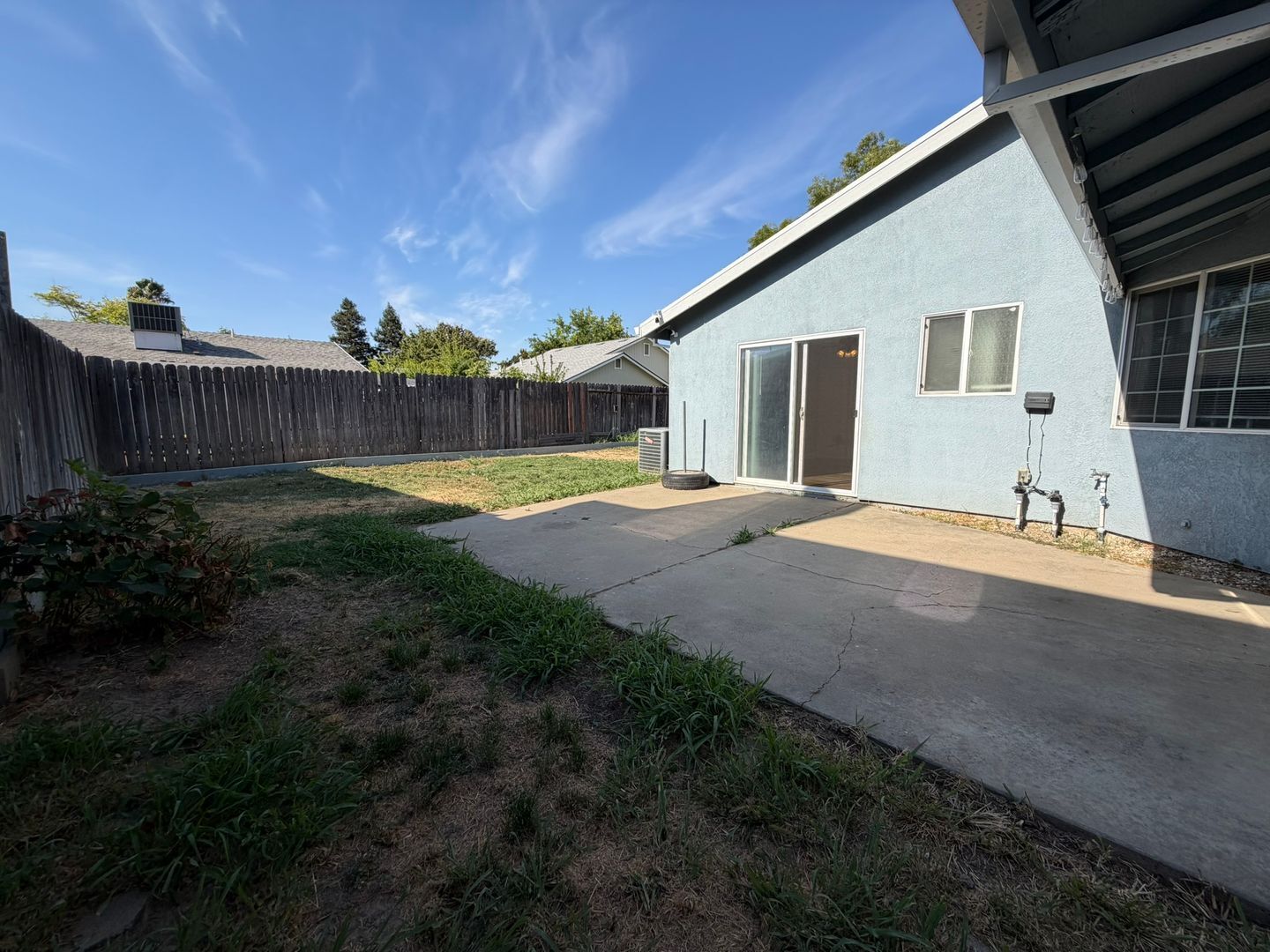 8267 Moorhaven Way  - Sacramento - California - 4 bed, 2 bath rental property